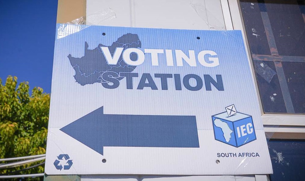 Direction board for a voting station.